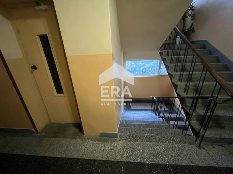 Продава се Тристаен апартамент в Варна, Център - 54 кв.м за 2686 €/кв.м - Снимка #1