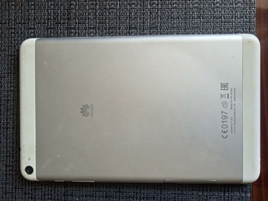 Продаю планшет HUAWEI