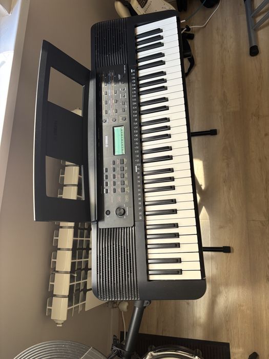 Синтезатор Yamaha E-273