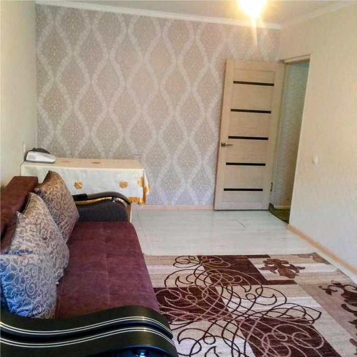 2-комн квартира с ремонтом в 16 мкр, заезжай и живи! Мебель и техника - View 2