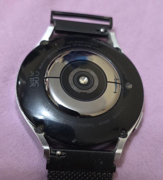 Samsung Galaxy Watch 6 44mm със зарядно
