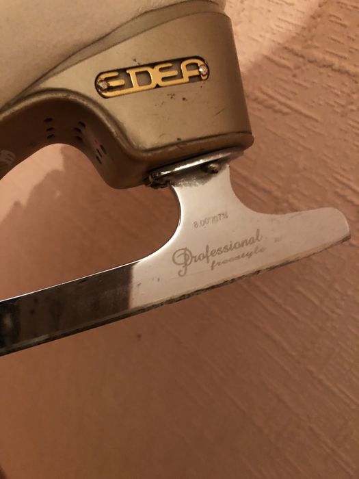 Коньки Edea chorus, Италия