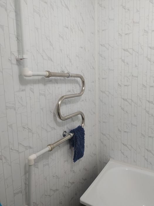 Продам 3 комн. квартиру . Энергетиков 83.