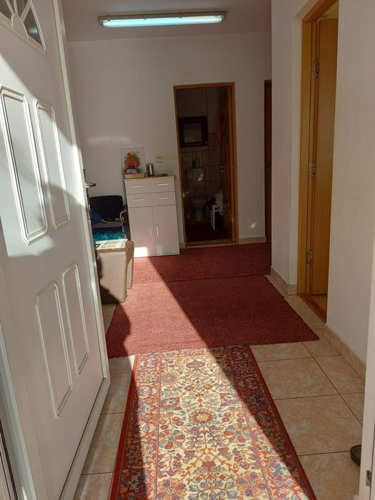 Vând casă ideală pentru 2 familii cu 2 întrări  Sanmartin  Oradea