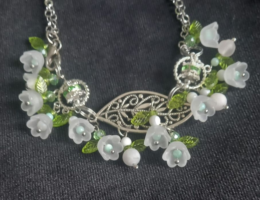 Ожерелье с серьгами ручной работы