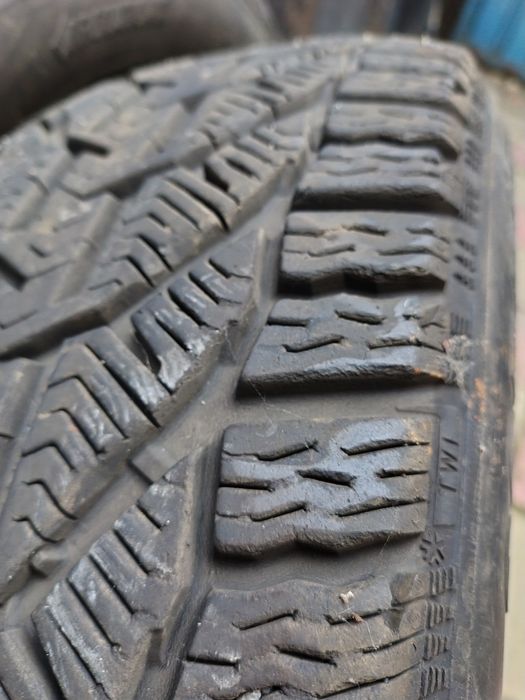 Cauciucuri iarna r15
