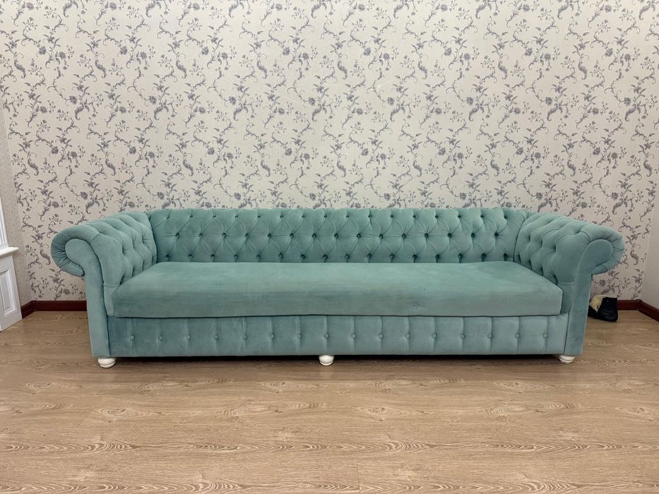 Мягкий диван - 4 м и 2,5 м