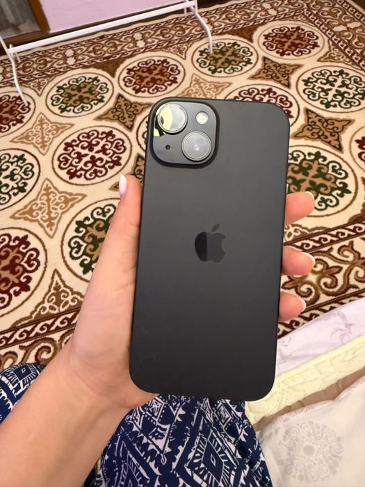 Продам Iphone 15 черный