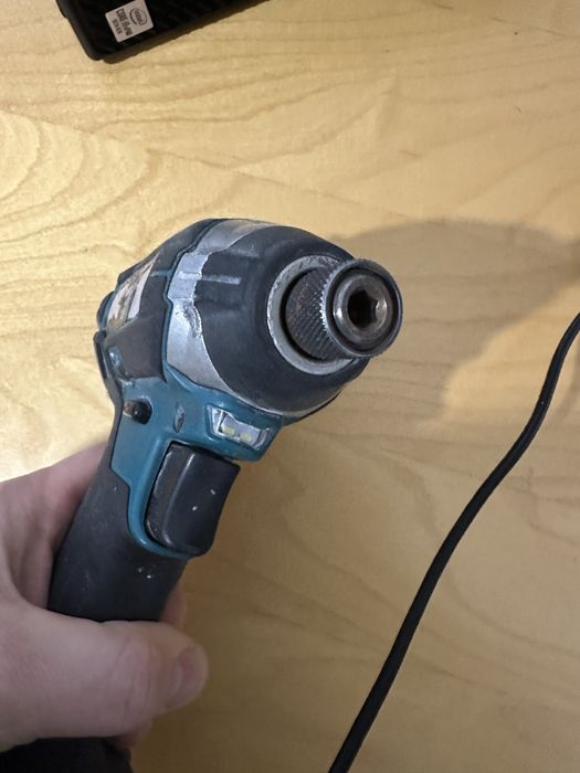 Vand bormasina impact Makita DTD152 defect