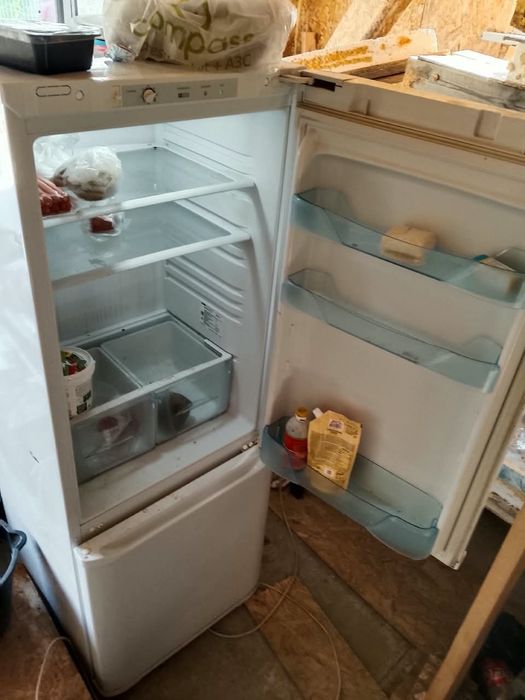 Продам холодильник рабочий!