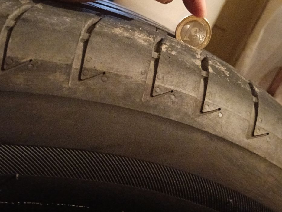 Продавам летни гуми 235/55/R18 100V Bridgestone Turanza T005