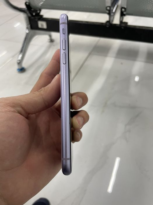Продам iPhone 11 64gb в идеальном состоянии