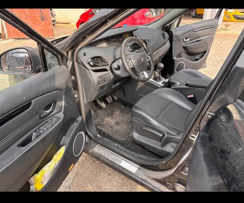 Reno Grand Scenic 1.5dci 2012g