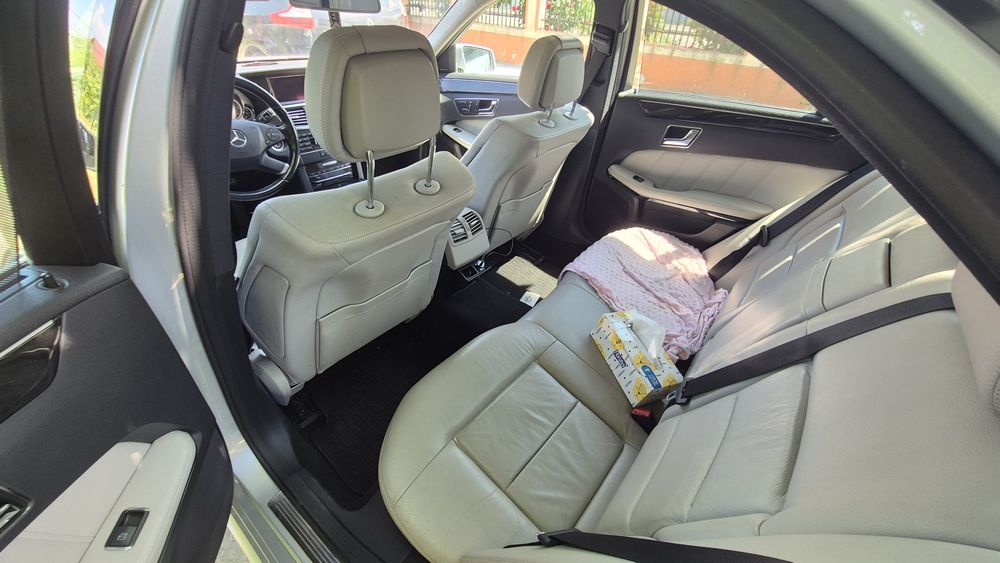 MERCEDES-BENZ E-Class 2011 — imagine 3