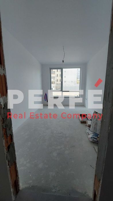Продава се Тристаен апартамент в Бургас, Славейков - 115 кв.м за 2279 €/кв.м - Снимка #4