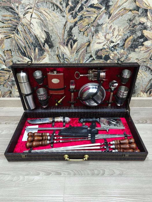 Подарочный шашлычный набор (44 предмета)