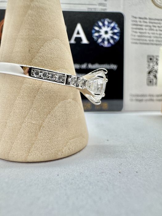 Сребърен пръстен с мойсанит (Диамант) 1 карат