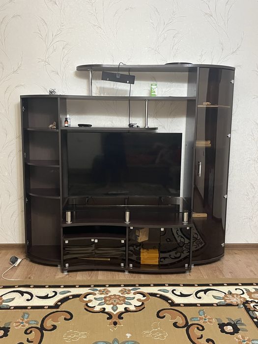 Полка для телевизора