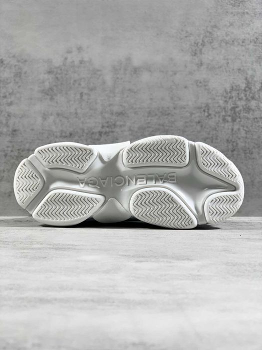 Adidasi Balenciaga Triple S Calitate Premium