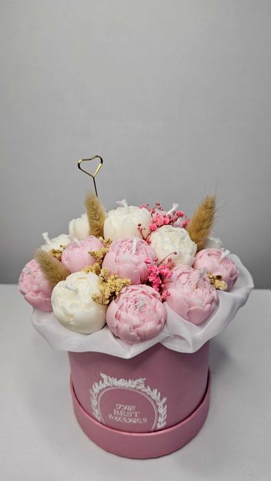 Букет от соеви свещи