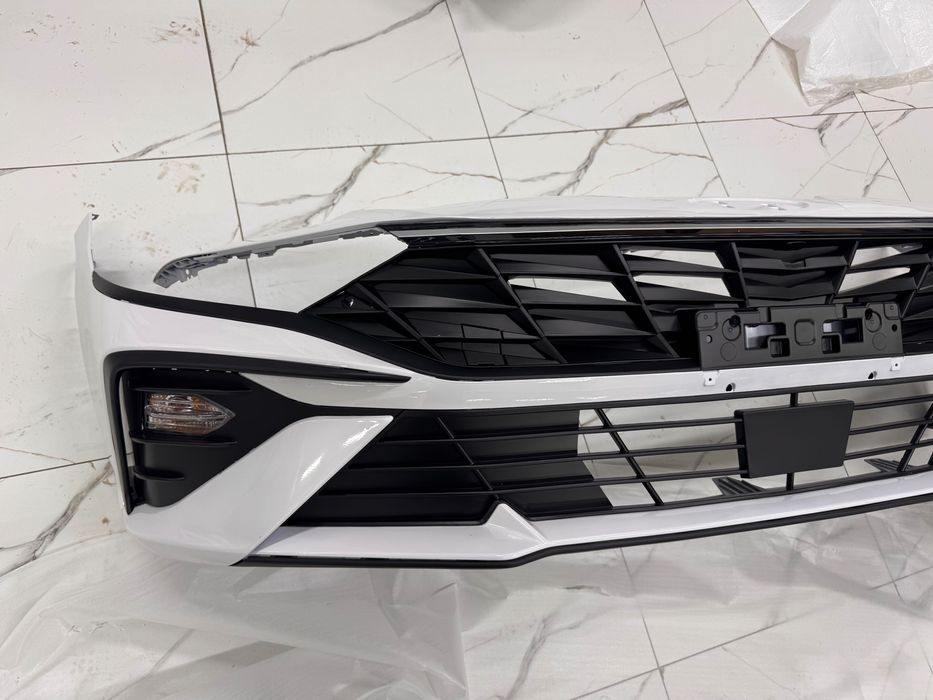 Бампер Hyundai Elantra 7 CN7