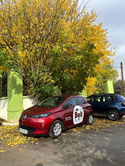 Rent a car / inchiriere auto, Zoe ORADEA masina Bolt Uber Oradea • OLX.ro
