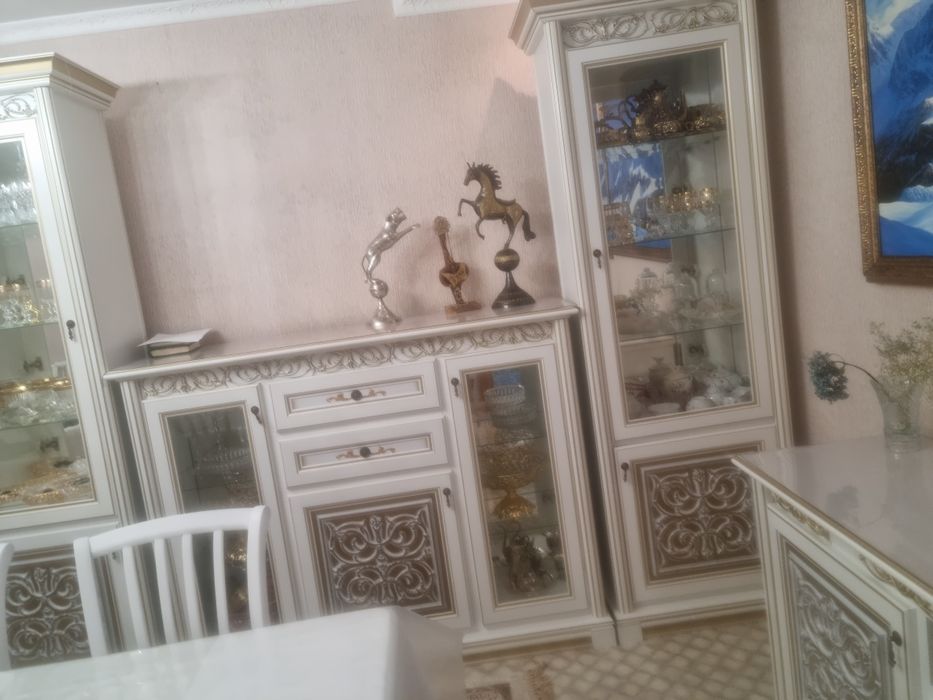 Продам мебель для гостииный