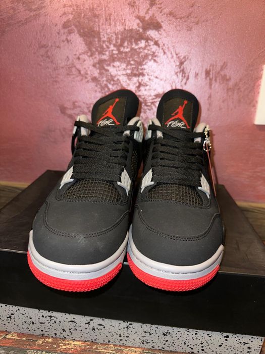 Air Jordan 4 negru