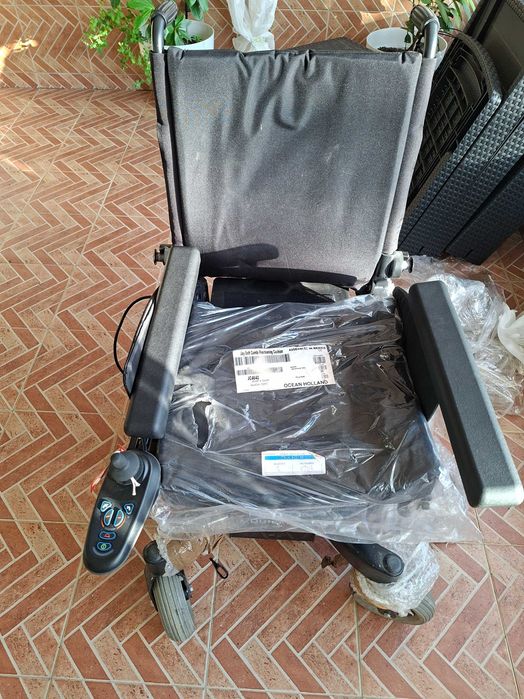 Carucior electric nou