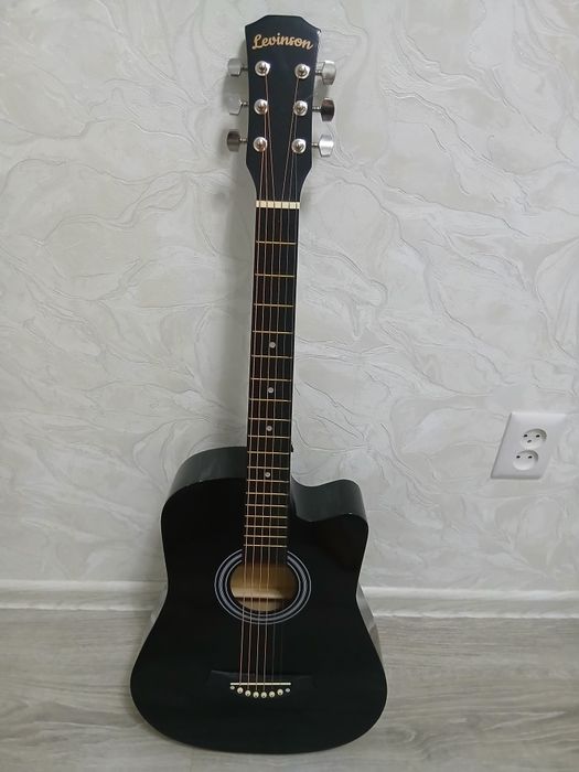 Акустическая гитара