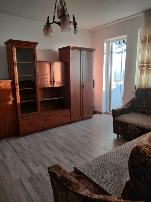 Închiriez apartament 2 camere
