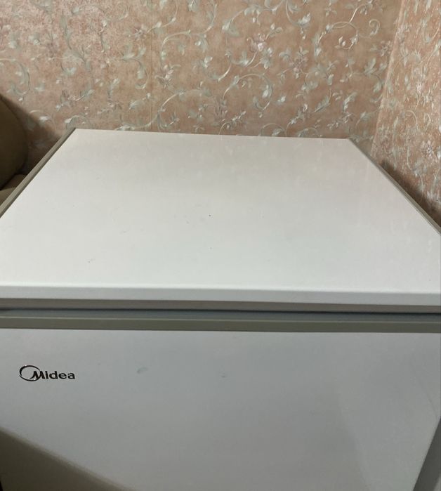 Продам морозильник