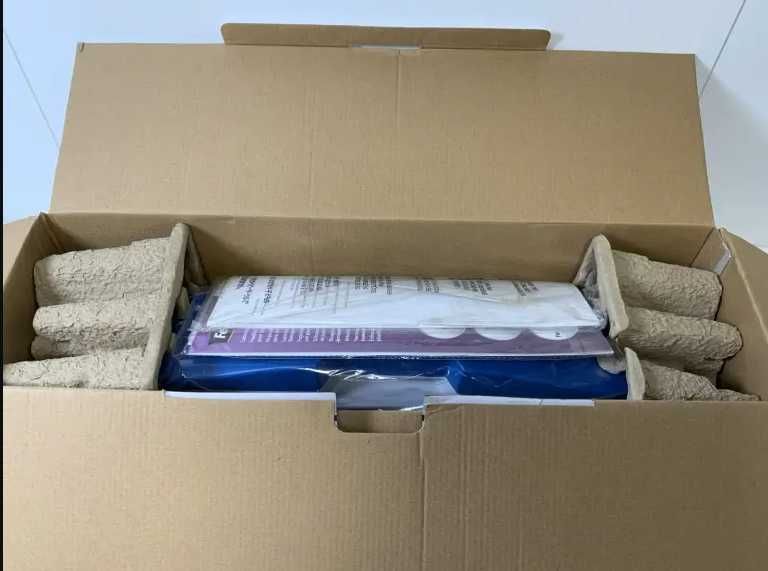 Laminator performant Fellowes Cosmic 2, lichidare stoc, super oferta!