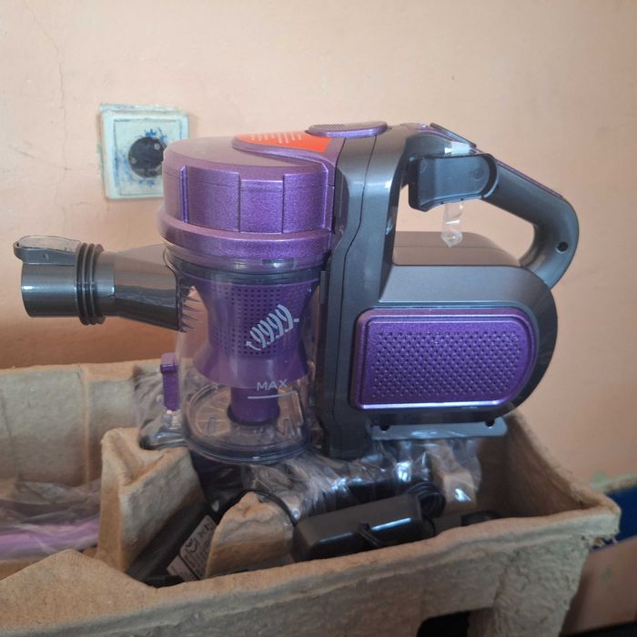 Акумулаторна прахосмукачка чисто нова внос от Германия