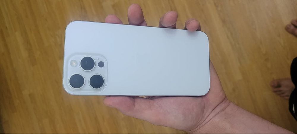Vand iphone 16 pro max