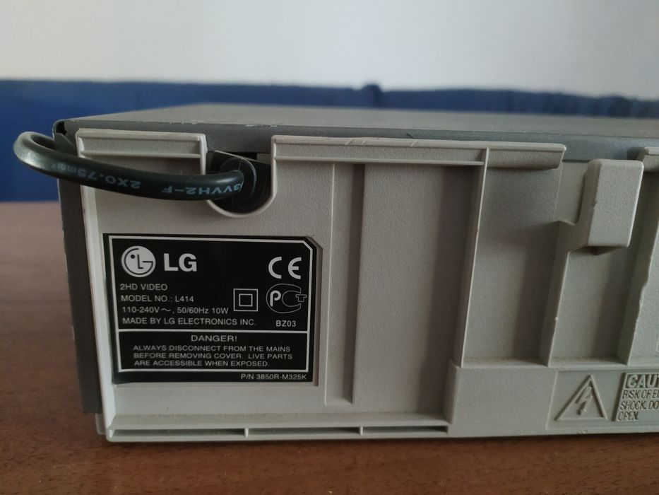 Продам видеомагнитофон