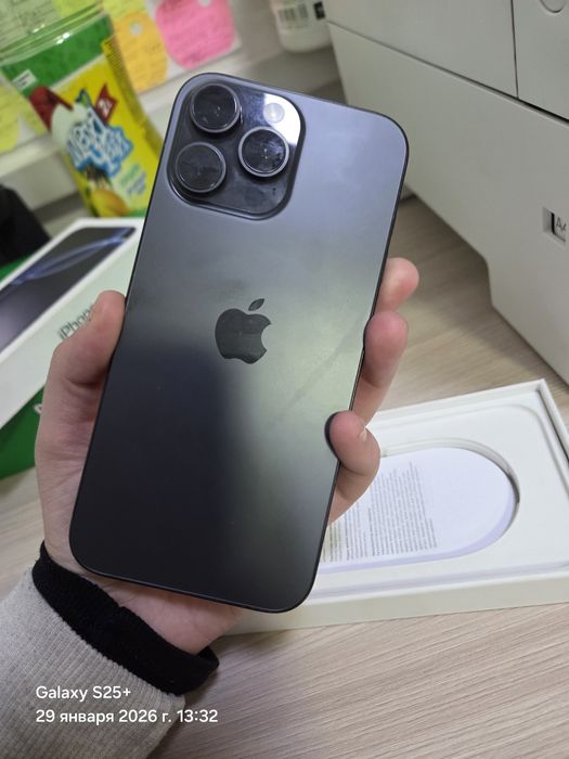 Продам айфон 16 про макс