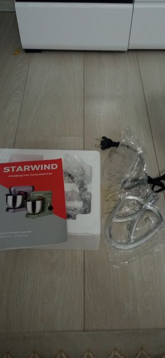 Миксер Starwind 6162