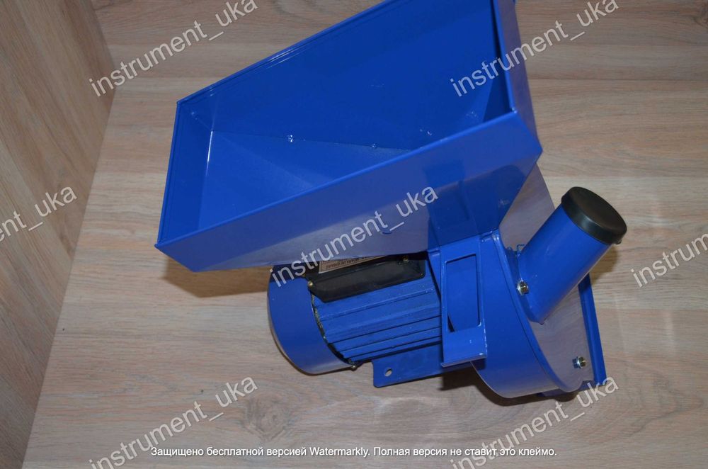 Зернодробилка Бизон