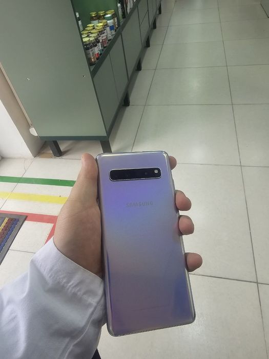 Samsung S10+ 5g 8/256