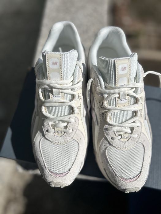New Balance  маратонки дамски