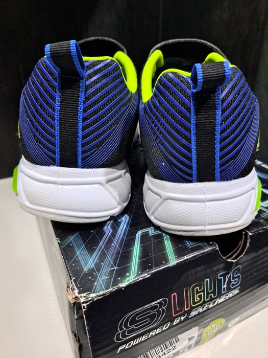 Skechers lights up детски маратонки със светеща подметка