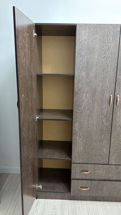 Шкаф  для одежды