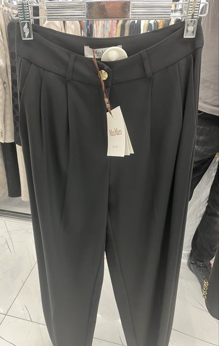 Дамски костюм Max Mara