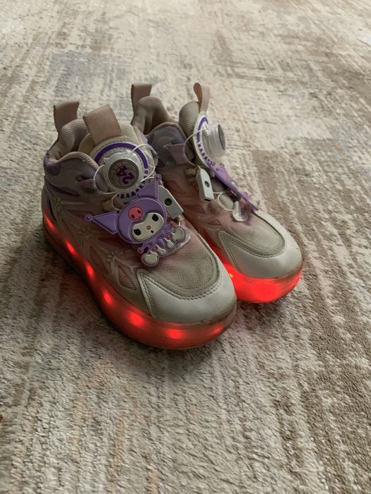 Детская обувь для девочки  и ролики