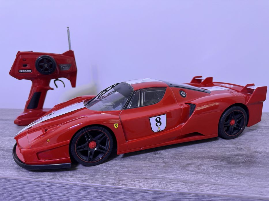 Masina cu telecomanda - Ferrari