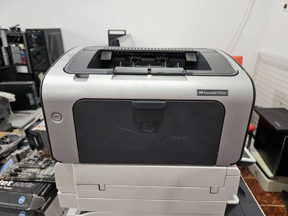 Принтер HP LaserJet P1006 лазерен принтер за офис/дом | laser printer