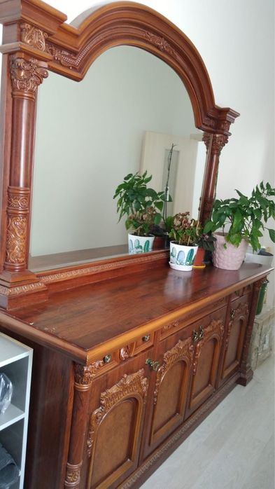 Буфеты с комодом для гостиной