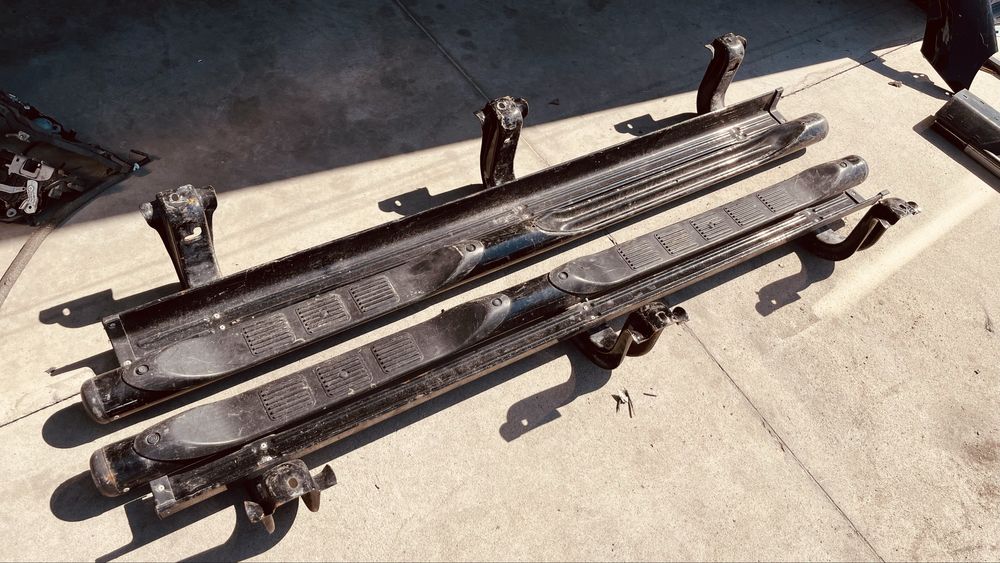 Лява и дясна степенка Mitsubishi L200 (2006-2015)