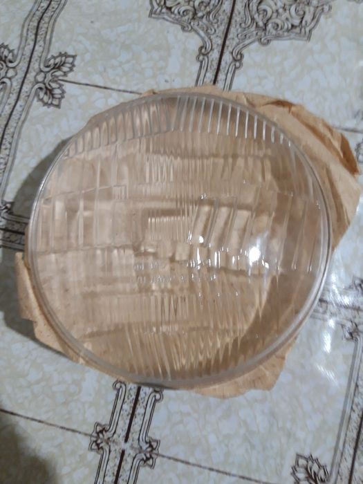 Стекла от фары жигули